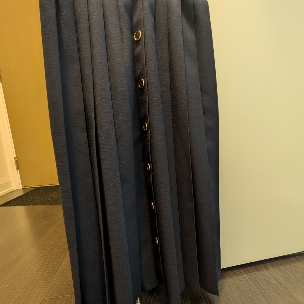 Elegant Navy Blue Pleated Skirt with Gold Buttons